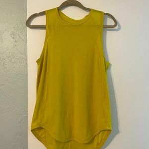 Size 8 lululemon sculpt tank top